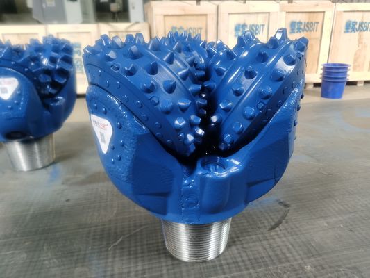 trépanos de sondeo de 393.7m m IADC 537 para las plataformas petroleras forja y tratamiento térmico