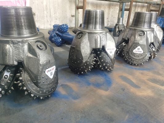 Código tricónico sellado de goma 531 del pedazo de rodillo del diente de acero IADC