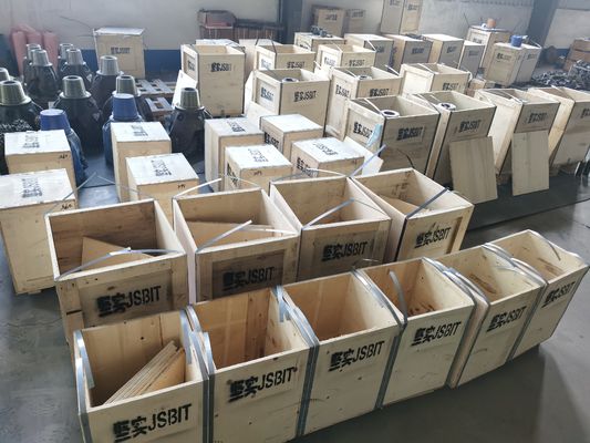 Formación dura molida 444.4m m Iadc 127 de los pedazos de rodillo de la roca del diente 637 tricónicos