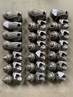 Con una sola perforación de cono de rodillo con rodamiento de metal de 9,5 pulgadas