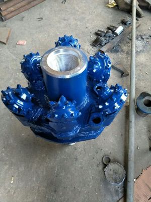 700 mm 28 pulgadas montado abre agujeros para pozo de agua y perforación vertical