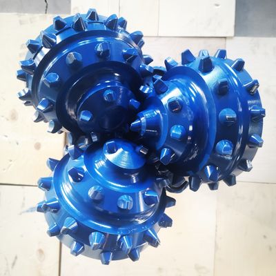 Fábrica de energía IADC437 374mm Tricone Roller Bit para la perforación de pozos de agua